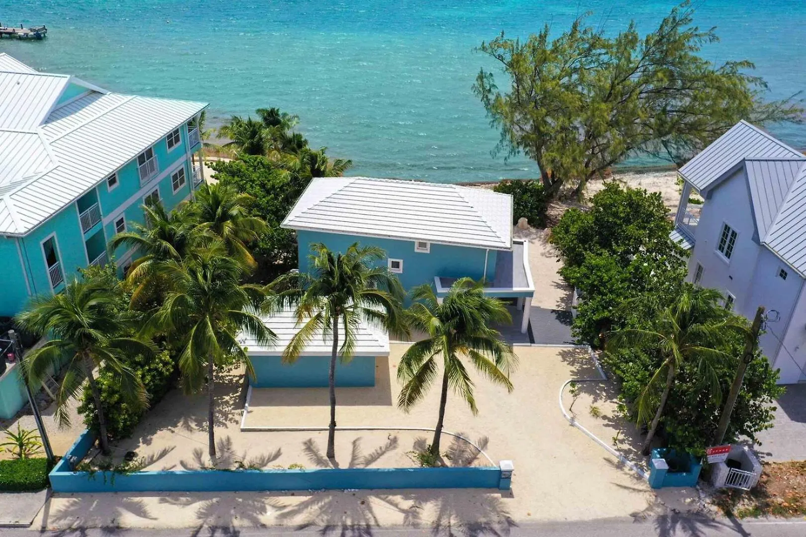 別荘 Blue Moon - A Diver'S Paradise In East End Next Door To Ocean Frontiers, Beach Cottage With Upgraded Interiors Gun Bay