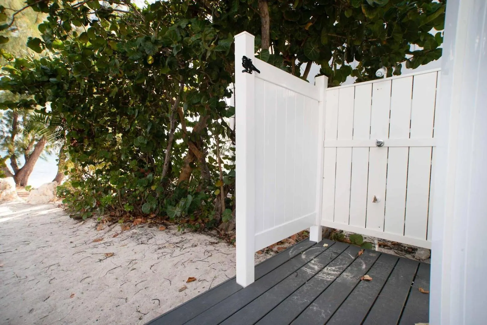 Blue Moon - A Diver'S Paradise In East End Next Door To Ocean Frontiers, Beach Cottage With Upgraded Interiors Gun Bay ケイマン諸島